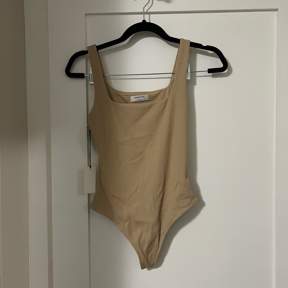 NWT Aritzia Rib Contour. Size Small. Warm Sand - Picture 2 of 4